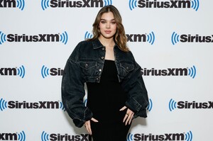 hailee-69a0492185d462135.jpg