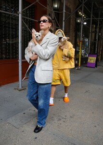 hailey-and-justin-bieber-out-with-their-dogs-in-new-york-05-12-2023-1.jpg