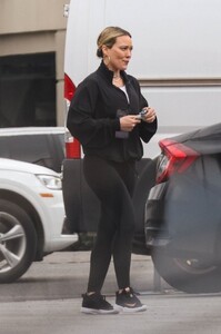 hilary-duff-and-matthew-koma-at-cvs-after-in-studio-city-02-26-2023-0.jpg