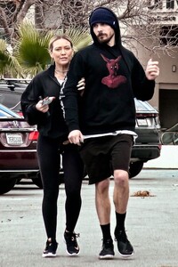 hilary-duff-and-matthew-koma-at-cvs-after-in-studio-city-02-26-2023-1.jpg