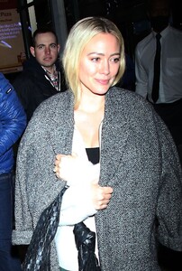 hilary-duff-leaves-watch-what-happen-live-in-new-york-01-23-2023-1.jpg