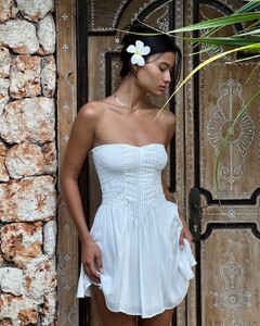 indahclothing_296089214_182042324207585_1899037955735990238_n.jpg