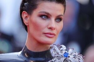 isabeli-fontana-at-76th-annual-cannes-film-festival-closing-ceremony-05-27-2023-4.thumb.jpg.dc0b1f041a9faaad9bb26b69a0dad86b.jpg