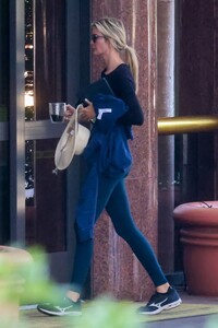 ivanka-trump-heading-to-her-office-in-miami-04-29-2023-4.jpg