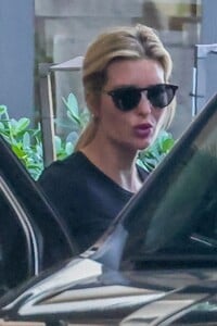 ivanka-trump-heading-to-her-office-in-miami-04-29-2023-5.jpg