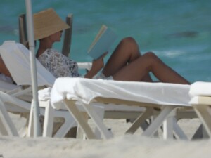 ivanka-trump-out-at-a-beach-in-miami-05-114-2023-7.jpg