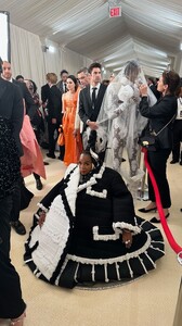 janelle-monae-at-2023-met-gala-celebrating-karl-lagerfeld-a-line-of-beauty-in-new-york-05-01-2023-0.jpg