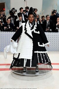 janelle-monae-at-2023-met-gala-celebrating-karl-lagerfeld-a-line-of-beauty-in-new-york-05-01-2023-9.jpg