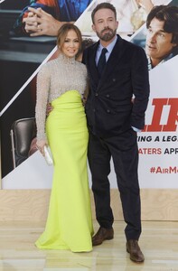 jennifer-lopez-and-ben-affleck-at-air-premiere-at-regency-village-theatre-in-westwood-03-27-2023-5.jpg