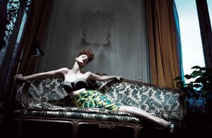 jessica-chastain-another-magazine-spring-summer-2012-photoshoot-3.thumb.jpg.4723631409303359d62fb281409b4c49.jpg