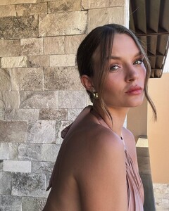 josephineskriver_346479215_618154860231969_7898822521051077033_n.jpg