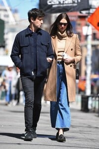 karlie-kloss-and-joshua-kushner-out-in-new-york-04-02-2023-0.jpg
