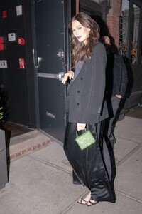 karlie-kloss-night-out-in-new-york-04-19-2023-0.jpg