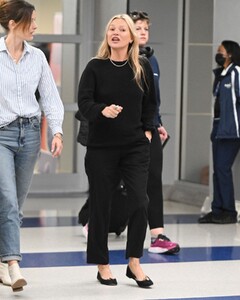 kate-moss-arrives-at-jfk-airport-in-new-york-05-23-2023-5.jpg