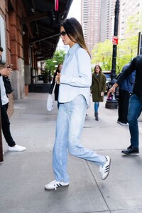kendall-jenner-out-and-about-in-new-york-05-03-2023-0.jpg