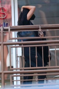 kylie-jenner-arrives-for-dinner-with-her-sister-kendall-at-sushi-park-in-west-hollywood-05-11-2023-3.jpg