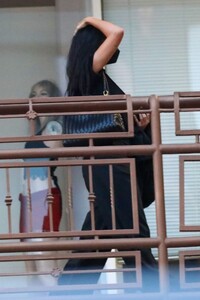 kylie-jenner-arrives-for-dinner-with-her-sister-kendall-at-sushi-park-in-west-hollywood-05-11-2023-6.jpg