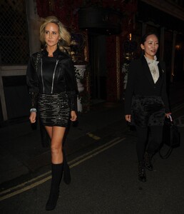 lady-victoria-hervey-and-rina-oh-leaves-ivy-west-street-in-london-05-12-2023-3.jpg