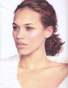 leah-gregory-103471-fit.thumb.jpg.bf1ce00a07aa1cd4c15aede8b206ab2b.jpg