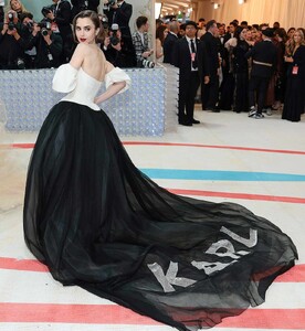 lily-collins-Met-Gala-2023-ef810412824c4917963e960d932aa626.jpg