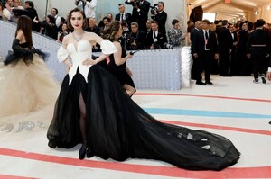 lily-collins-met-gala-2023-0.jpg