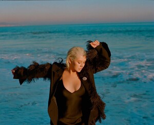 luke_gilford_liberation_christina_aguilera_015.jpg