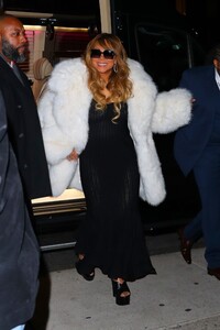 mariah-carey-after-madison-square-garden-performance-in-new-york-12-13-2022-2.thumb.jpg.b79c971be82a194bbde200c1c8b3d2de.jpg