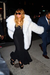 mariah-carey-after-madison-square-garden-performance-in-new-york-12-13-2022-6.thumb.jpg.acc7cefb9f16b208b649d21afd1817f1.jpg