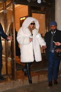 mariah-carey-heading-to-madison-square-garden-for-her-christmas-concert-in-new-york-12-16-2022-3.jpg
