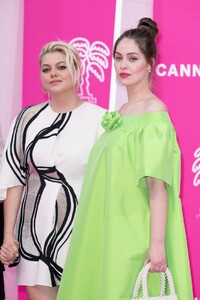 marie-ange-casta-5th-canneseries-festival-in-cannes-pink-carpet-04-03-2022-1.jpg