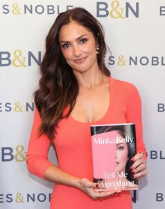 minka-kelly-at-tell-me-everything-book-signing-in-los-angeles-05-06-2023-2.jpg