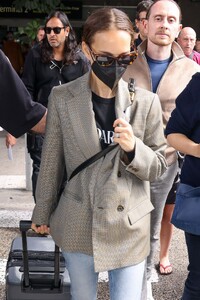 natalie-portman-arrives-in-cannes-05-17-2023-1.jpg