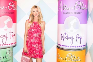 nicky-hilton-at-alice-olivia-event-in-dallas-04-20-2023-5.jpg