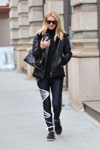 nicky-hilton-out-and-about-in-new-york-04-18-2023-0.jpg