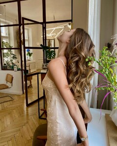 nikola-stajszczak-instagram-photos-04-19-2022-0.jpg