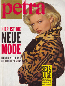 petraDe0792_001.thumb.jpg.c56af2d8b6496af46a7acc219411a16d.jpg