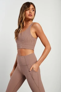 ribbed-reset-sports-bra-latte-994302.webp