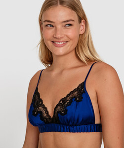 sammy-bralette---navy-01405902-1.jpg