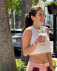 sarasampaio_345021715_1003912447575139_5637928045081946181_n.jpg