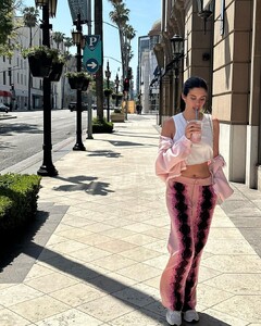 sarasampaio_345234435_1349705895589897_1673009361508594512_n.jpg