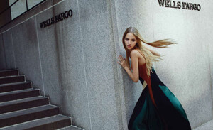 sasha_luss-fei_fei_sun-vanessa_moody-by-txema_yeste-harpers-bazaar-spain-october-2015-21.thumb.jpg.d071eef37df8ab699a0133f03677d171.jpg