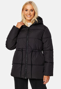 selected-femme-alina-puffer-jacket-black.jpg