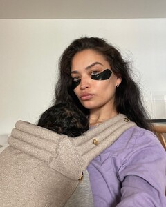 shaninamshaik_312229270_167582082587244_3382470887881059715_n.jpg