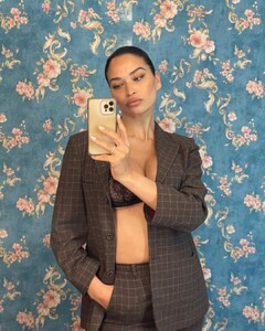 shaninamshaik_315293969_442767908002583_7521973876223094541_n.jpg