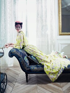 sigrid-agren-by-emma-summerton-for-vogue-china-collections-april-2015-3.thumb.jpg.99514cc2517aff4fd94912adf21a67a8.jpg
