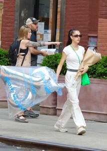 sistine-stallone-gets-ready-to-celebrate-her-sister-scarlett-s-21st-birthday-in-new-york-05-24-2023-3.jpg