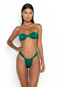 sommer-swim-rylee-balconette-bikini-top-emerald-front-1_fe715337-0e6d-4d45-93f3-681051a5339c.webp