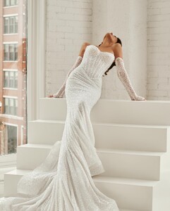 vierobridal_chicago_343275670_633621461941505_9160045849647739843_n.jpg