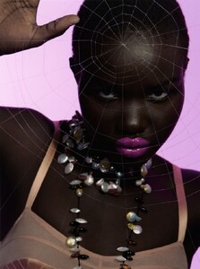 vogue-italia-01-2021_by_carlijn-jacobs2.thumb.jpg.5edd656aa2896b782f27bedcc4c9646e.jpg