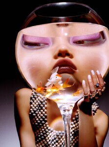 vogue-italia-01-2021_by_carlijn-jacobs3.thumb.jpg.b912289331ff7b37d914608cdb436ef2.jpg
